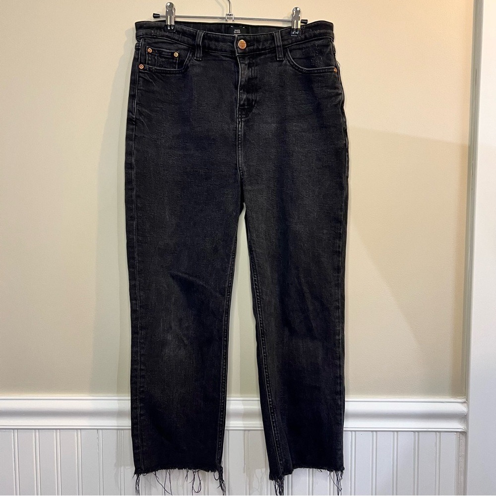 River Island Petite Black Wash High Rise Distressed Raw Hem Straight Leg Jeans - Picture 13 of 15